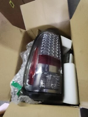 Luces traseras LED ANZO humo para Ford F-450 Super Duty 2008-2016 Foto 1 de 4