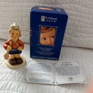Porzellan Figur Goebe Germanl Hummel "First Mate" 2001 verpackt #1850 Hum 2148/B - Bild 1 von 8
