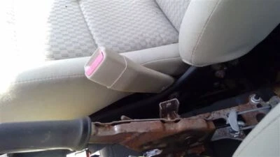 Hebilla de pasajero con canastilla delantera sedán para 06-07 ION 460532 Foto 1 de 4