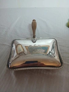 Vintage Sheffield Silent Butler EPC #269 Crumb Catcher Silverplate with Unicorns - Picture 1 of 7
