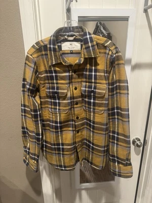New ROGUE TERRITORY "Field Shirt" in Gold Plaid Medium - Image 1 of 2