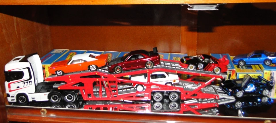 Elite 64 RLC Auto Hauler Volvo with full rig of RLC Cars of past - Image 1 of 4