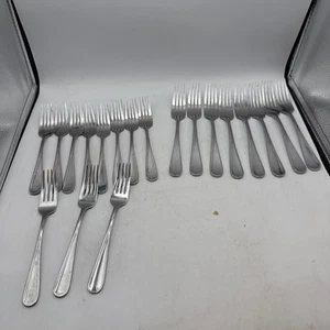 Oneida Stainless Salad And Dinner Forks SD-14 19 Total - Picture 1 of 7