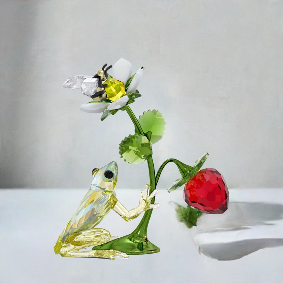 Swarovski 5667599 Idyllia Frog Bee and Strawberry figurine