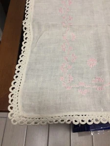 Vtg Embroidered Linen Tablecloth Pale Pink Border Crochet Lace Trim 36"x36" - Picture 1 of 6