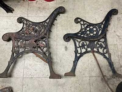 Antiguo hierro fundido - extremos de banco con cabeza de león - estilo victoriano parque jardín vintage Foto 1 de 4