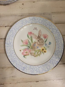 Williams Sonoma Garden Flowers Bunny Salad Plate 9.25" Easter - Picture 1 of 3