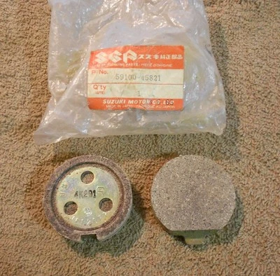 JUEGO PASTILLAS FRENO SUZUKI GS400X 59100-45821 GS 400X GS750 GS 750 kr Foto 1 de 4