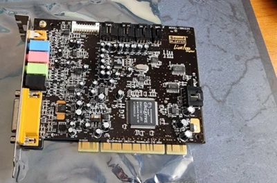 Creative Labs Sound Blaster Live! 5.1 Digital SB0220 PCI PC Sound Card - Image 1 of 4