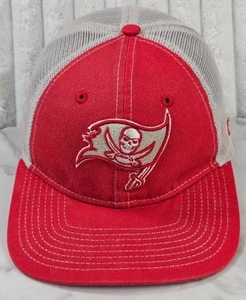 Tampa Bay Buccaneers New Era 9Twenty NFL Trucker SnapBack Hat - Picture 1 of 8