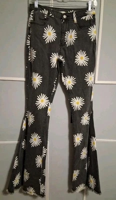 Pantalones de mezclilla Altar'd State negros margarita para mujer M parte inferior ancha campana hobo hippie retro rock Foto 1 de 4