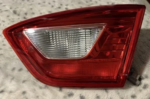 Conjunto de lámpara de respaldo lado derecho para Chevrolet Cruze 2016-2019 (84075815) - Imagen 1 de 2