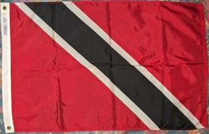 NYL-GLO Nylon 2ft x 3ft TRINIDAD & TOBAGO Flag Made in USA Annin & Co. - Picture 1 of 3