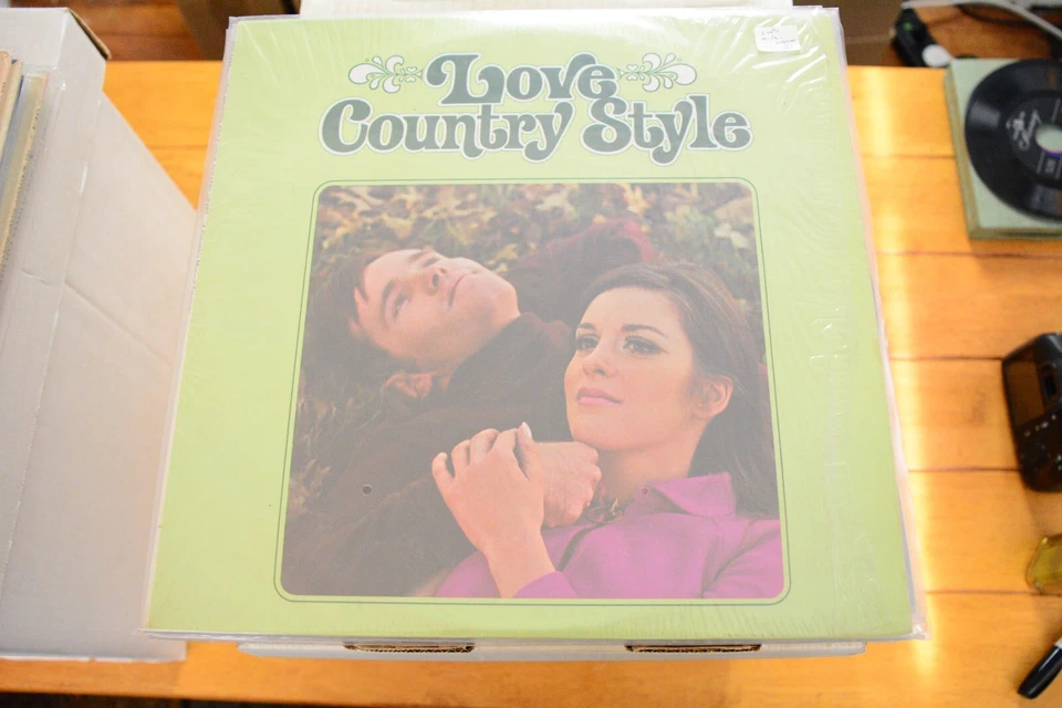 VARIOUS "LOVE COUNTRY STYLE" DOUBLE LP 12" RECORD VG++ CHEESECAKE — 第 1/4 张图片