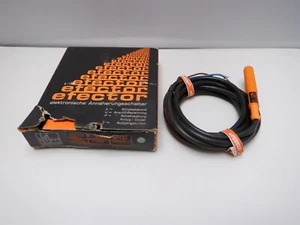 IFM Efector IF-3004-BPOG Sensor new - Picture 1 of 3