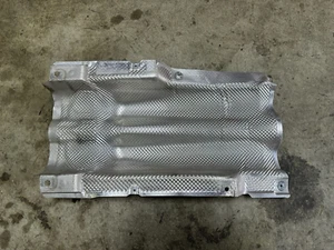 For BMW E93 OEM M3 Tunnel heat insulator 8040317 E90 S65 V8 - Picture 1 of 3