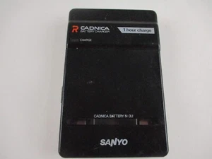 Cargador de batería Sanyo Cadnica AA N-3U tamaño AA - Imagen 1 de 6