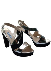 Prada Sandali pelle e camoscio Sconto 50% - guarda il video - Imagen 1 de 4