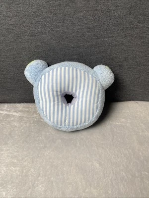 Pottery Barn Niños Peluche Oso Sonajero Azul Blanco Rayas Anillo Almohada Juguete Lovey 7" Foto 1 de 3