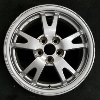 Llanta Toyota 15x6,5 Prius OEM stock de fábrica 2016-2022 Foto 1 de 3