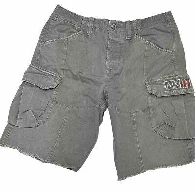 Bermuda cargo masculina armani exchange cinza botão mosca tamanho 32 - Imagem 1 de 4