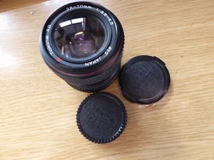 Tokina 28-70mm f/3.5-4.5 SD mark ii Macro Zoom Lens Olympus OM Mount + caps - Picture 1 of 6