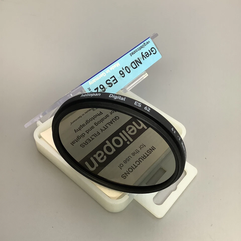 Heliopan Digital ES 62mm Neutral Density Grey ND 0.6 4x -2 Filter - Image 1 of 4