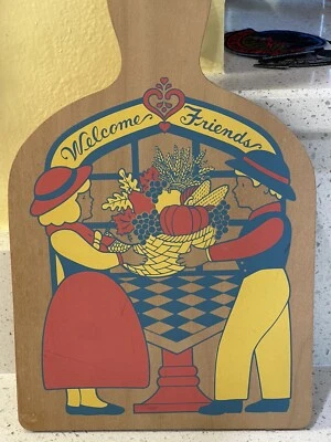 Tablero de madera Avon para montaje en pared Friends Foto 1 de 4