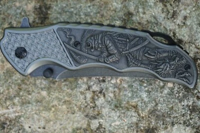 774.7103 SUPERBE COUTEAU PLIANT SAMOURAI JAPON GRIS KNIFE CRANE GOTHIQUE