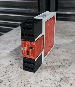 IM-9-TA Banner Engineering Machine Safety Relay - Clean & Tested! - Imagen 1 de 1