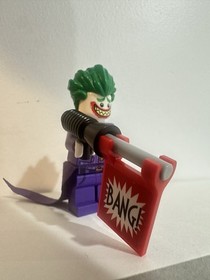 LEGO The LEGO Batman Movie The Joker Original Complete Minifigure Scuttler 70906