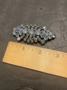 spectacular designer blue crystal silvertone brooch gorgeous Nv - Picture 1 of 7