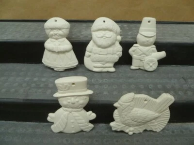 C-0942 Juego de (5) Varios Adornos de Navidad 3"T Cerámica Bisque U Pintura Foto 1 de 4