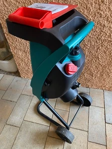Gartenhäcksler Bosch AXT 2200 - Bild 1 von 6