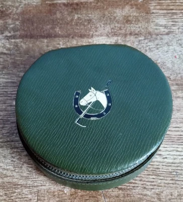 Estojo de abotoadura de couro redondo vintage, design de cavalo - Imagem 1 de 4