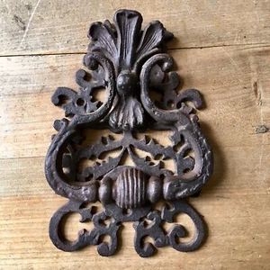 Antiker Türklopfer aus Gusseisen - 19. Jahrhundert - RESTAURIERT & EINBAUFERTIG - Bild 1 von 9