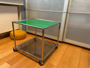 USM Haller Beistelltisch USM 51x51x48cm mit Rollern (sehr günstig!) - Bild 1 von 7