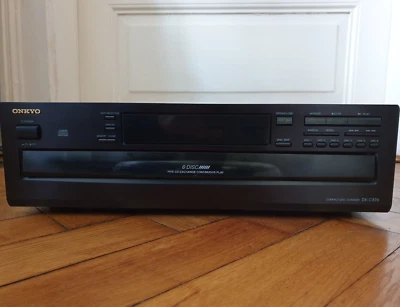 6- Fach CD Player/ CD- Wechsler, DX-C370, Fa. Onkyo - Bild 1 von 4