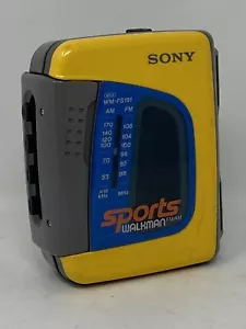 Sony Walkman Lettore Cassette Portatile WMFS191 Testato Funzionante - Foto 1 di 12