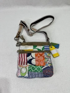 COACH Canvas Cloth Crossbody Bag Purse Multicolor - Picture 1 of 7