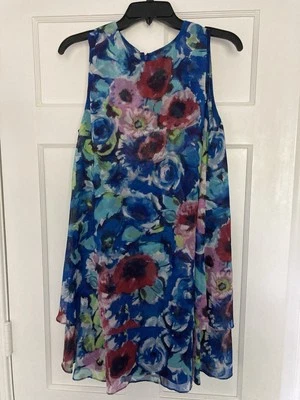 Vestido Floral Donna Morgan Talla 6 con Base Azul “Slip Like” Ligero En Capas Foto 1 de 4