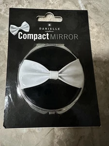 New Danielle Creations Compact Mirror 2X black with white bow for purse & travel - Picture 1 of 3