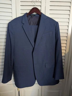 Medium Blue Slim Fit Banana Republic Suit 44R - Image 1 of 4