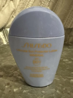 Loción protectora solar Ultimate FPS 60 Plus de Shiseido 1,6 oz / 50 ml Foto 1 de 2