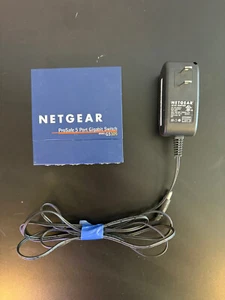 Netgear GS105 V4 Prosafe 5 Port Gigabit Unmanaged Switch WITH AC POWER ADAPTER - Picture 1 of 3