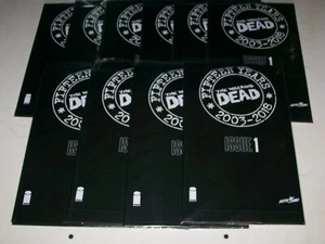 Bolso Negro Walking Dead 15 Aniversario #1 Lote de 10 Imagen sin abrir - Imagen 1 de 2