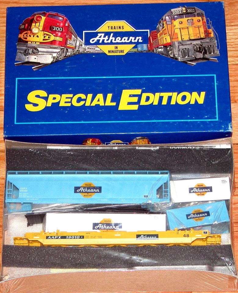 HO ATHEARN 2312 SPECIAL EDITION HUSKY STACK CENTERFLOW 3 CONTAINERS KIT - Image 1 of 1
