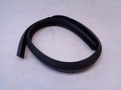 GENUINE PORSCHE 74-89 911 ROCKER PANEL RUBBER MOULDING SILL 93055910301 R23T3 — 第 1/4 张图片