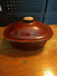Hull Drip Glaze And Rectangle Casserole Dish With Lid - Picture 1 of 6