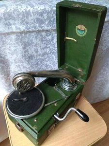 RARE old Vintage RETRO Portable Gramophone Phonograph Patephone USSR SOVIET - Picture 1 of 12
